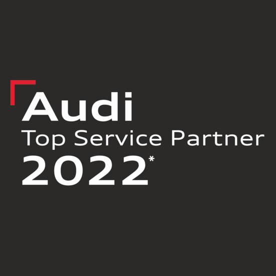 Logo von Audi für die "Audi Top Service Partner 2022" in weißer Schrift auf dunklem Hintergrund.